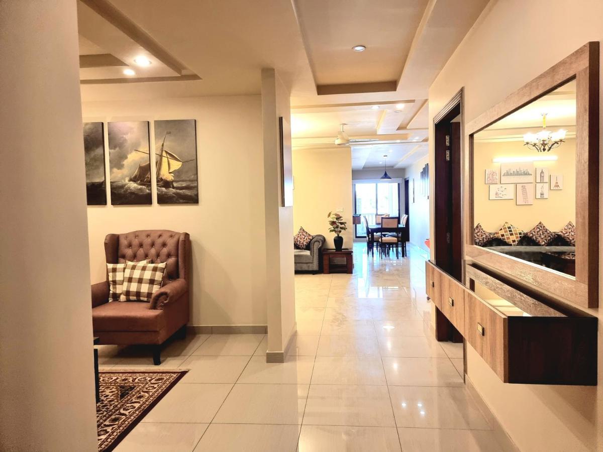 The Millenial Apartments & Suites Bahria Town Равалпінді Екстер'єр фото
