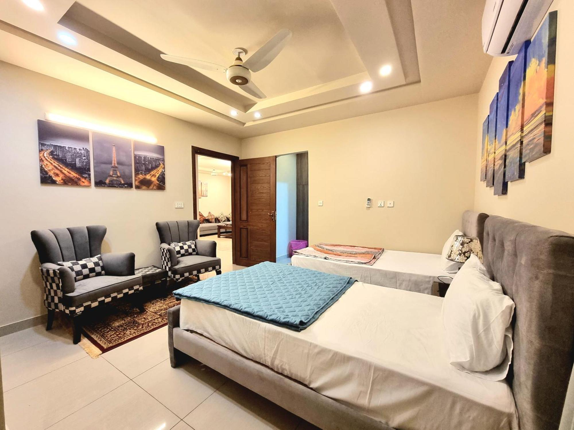 The Millenial Apartments & Suites Bahria Town Равалпінді Екстер'єр фото